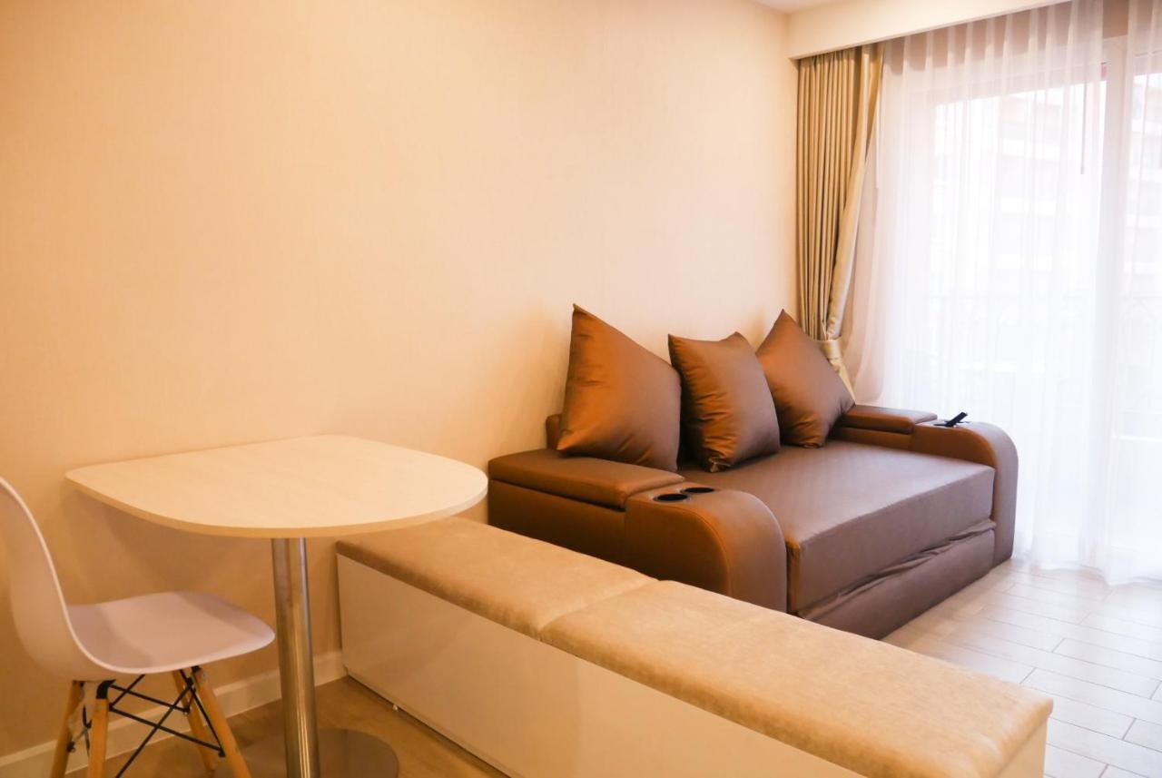 Seven Seas Resort Pattaya & Sofa Bed Jomtien Beach Exterior photo